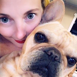 Meet your Posher, April